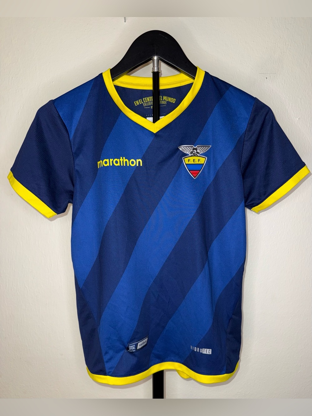 Ecuador National Football Team Away Soccer Jersey by Marathon, sz 12